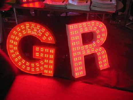  扶沟LED发光字有哪些优势？